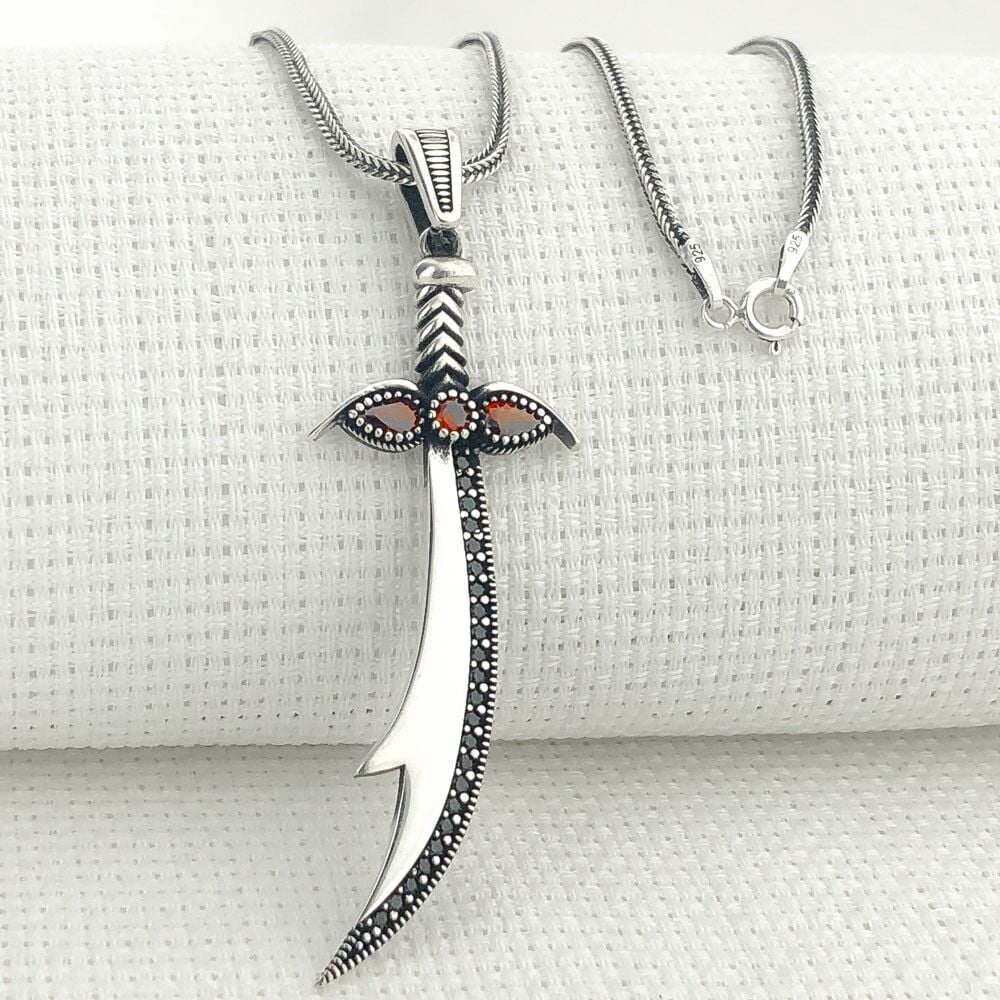 925 Ayar Gümüş Kırmızı Taşlı Zülfikar Kolye