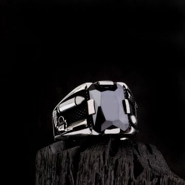 925 Ayar Gümüş Zirkon Taşlı Altı Patlar Model Erkek Yüzük