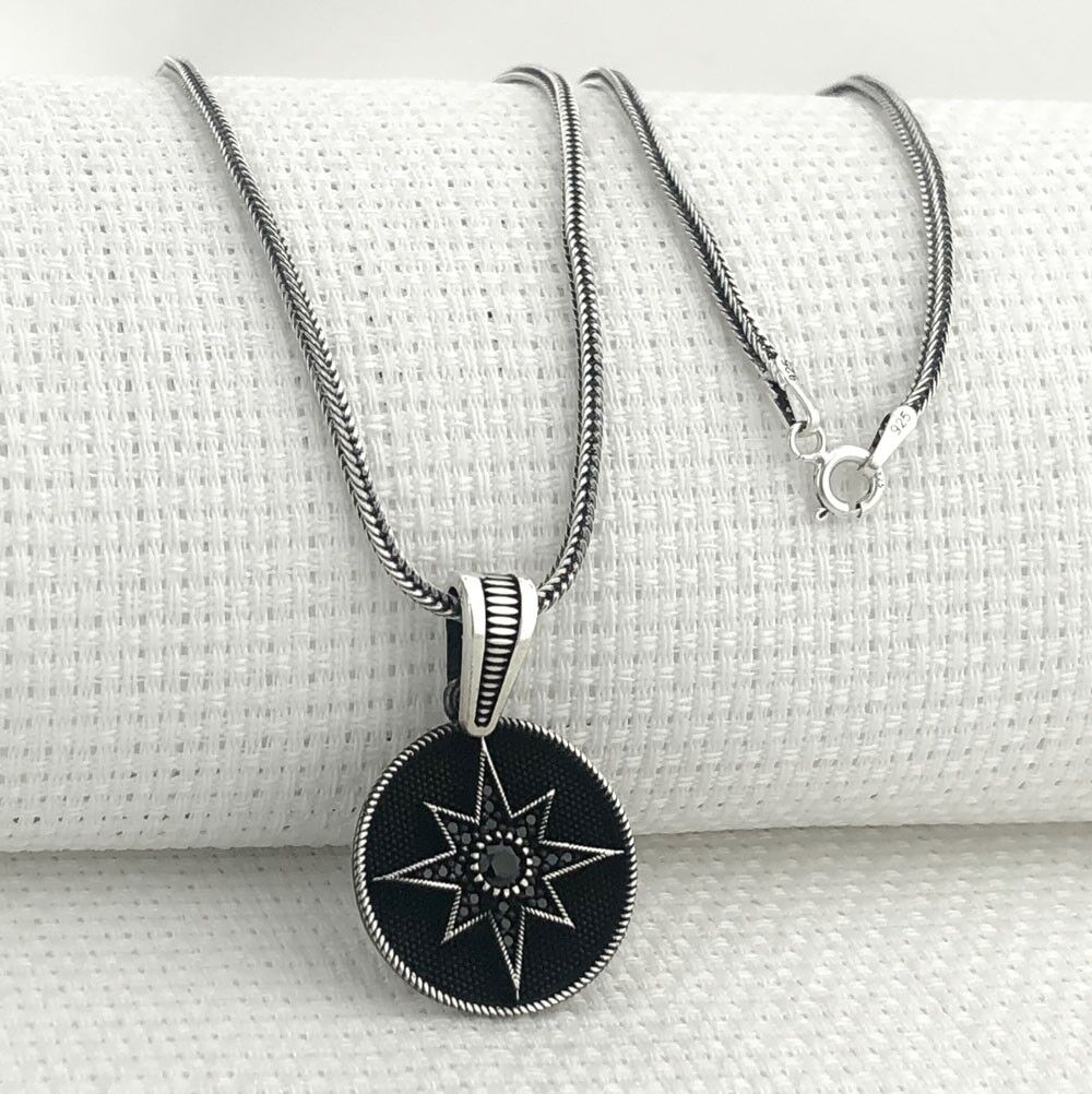 925 Ayar Gümüş Siyah Taşlı Kuzey Yıldızı Kolye