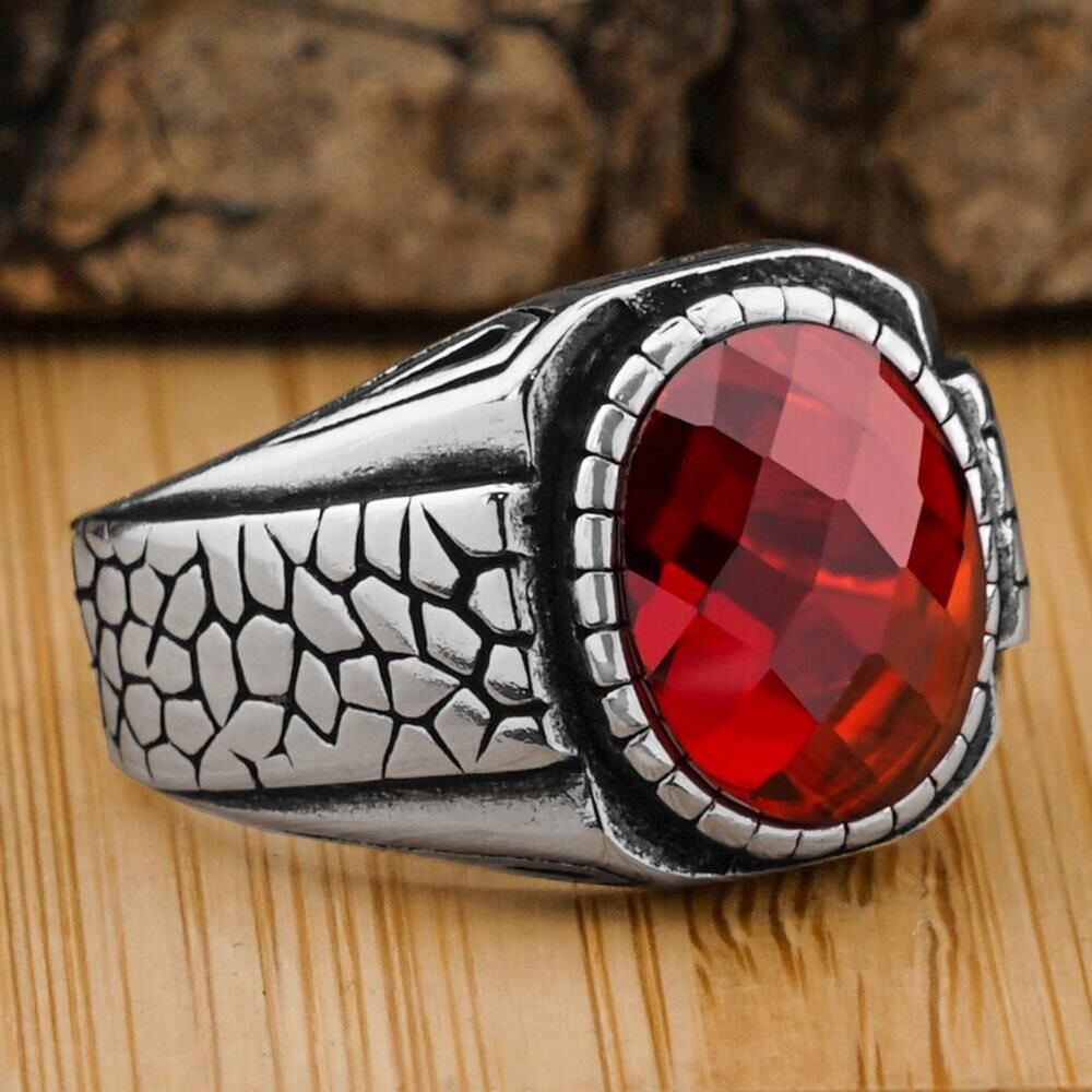 Oval Kırmızı Zirkon Taşlı Desenli 925 Ayar Gümüş Yüzük