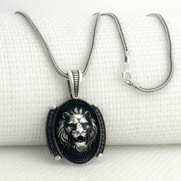 925 Ayar Gümüş Siyah Taşlı Aslan Figürlü Kolye