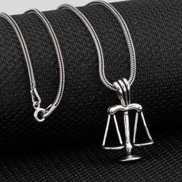 Adalet Terazisi 925 Ayar Gümüş Kolye