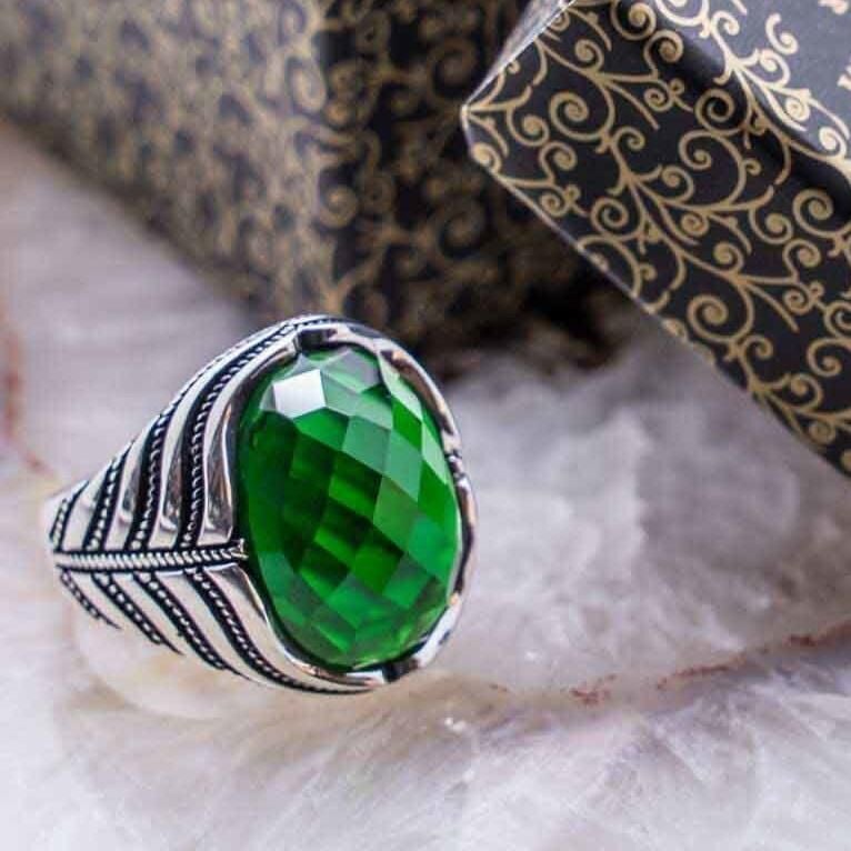 925 Ayar Gümüş Yeşil Zirkon  Taşlı  Yüzük