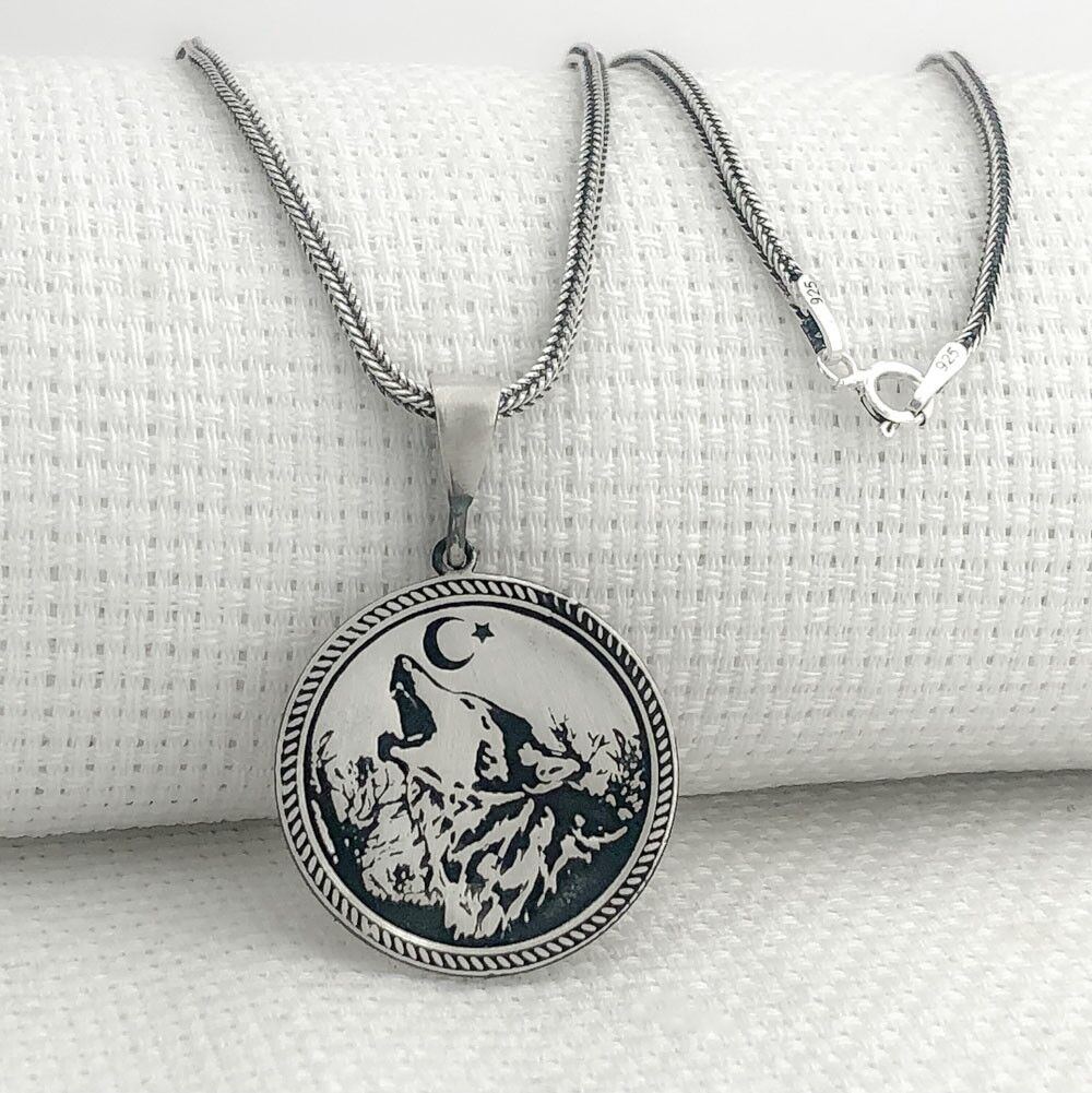 925 Ayar Gümüş Ayyıldız Bozkurt Tasarımlı Kolye