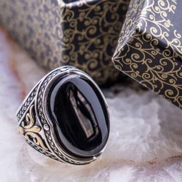 925 Ayar Gümüş  Bombeli Oniks Taşlı Yüzük