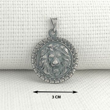 925 Ayar Gümüş Aslan Kabartmalı Kolye Ucu