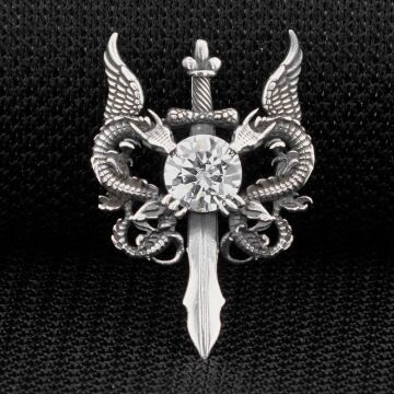 Çift Ejderha Tasarımlı Hançer Detaylı Beyaz Zirkon Taşlı 925 Ayar Gümüş Deri İpli Kolye