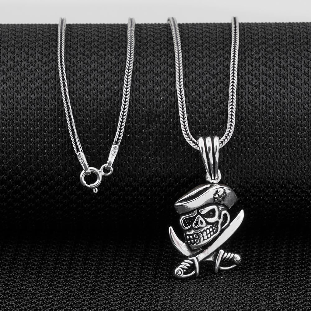 Korsan Temalı 925 Ayar Gümüş Kolye