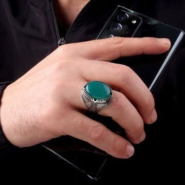 AKİK TAŞLI KALEM İŞLEME DESENLİ 925 AYAR GÜMÜŞ ERKEK YÜZÜK