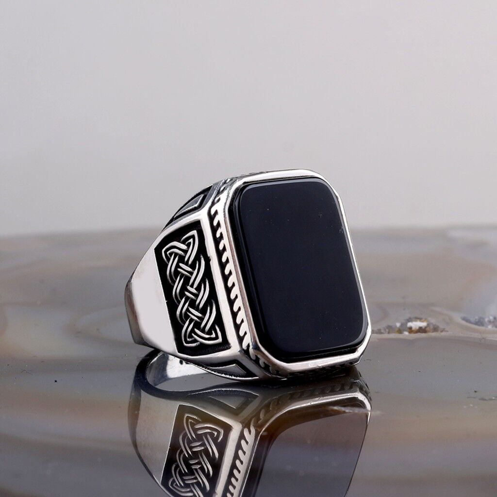 925 Ayar Gümüş Onix Taşlı Örgü Model Erkek Yüzük