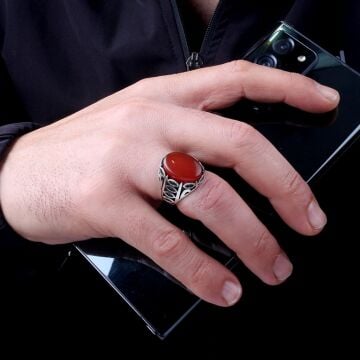 AKİK TAŞLI OVAL MODEL 925 AYAR GÜMÜŞ ERKEK YÜZÜK