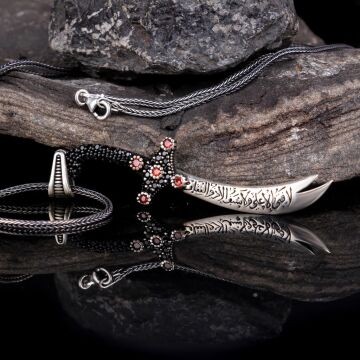 Ali'den Başka Üstün Yiğit  Zülfükar'dan Başka Keskin Kılıç Yoktur Gümüş Kolye