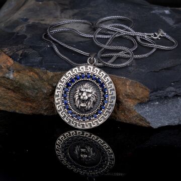 Aslan Motifli Mavi Zirkon Taşlı 925 Ayar Gümüş Kolye