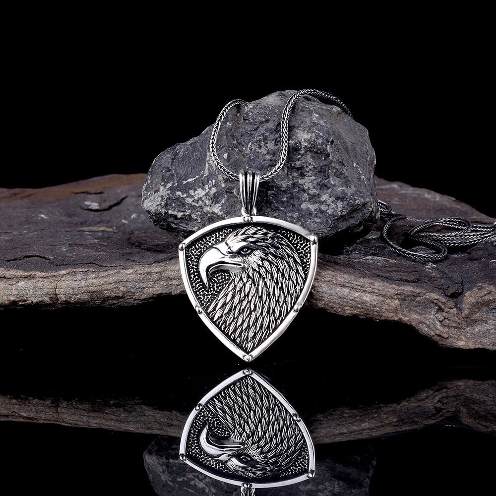 KARTAL MOTİFLİ 925 AYAR GÜMÜŞ KOLYE