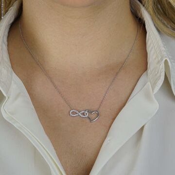 925 Ayar Gümüş Kalpli Sonsuzluk Kolyesi