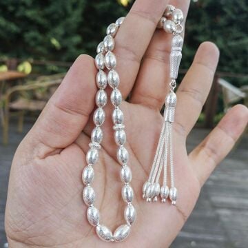 925 Ayar Gümüş Arpa Kesim Nokta İşlemeli Tesbih Model 3