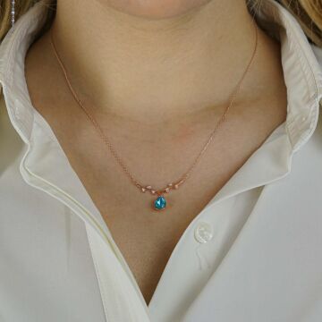 Yaprak Dalı Tasarımlı Mavi Damla Taşlı 925 Ayar Gümüş Kolye ROSE