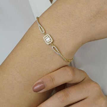 Pırlanta Tasarımlı Altın Kaplama Baget Taşlı 925 Ayar Gümüş Bileklik