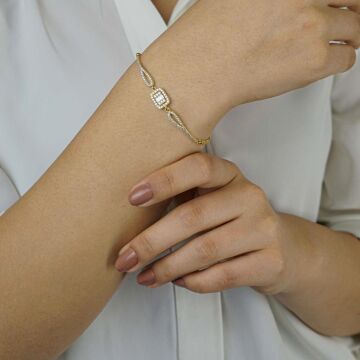 Pırlanta Tasarımlı Altın Kaplama Baget Taşlı 925 Ayar Gümüş Bileklik