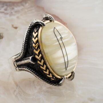 Sedef Taşlı Pençeli  Elif Desenli  Gümüş Yüzük